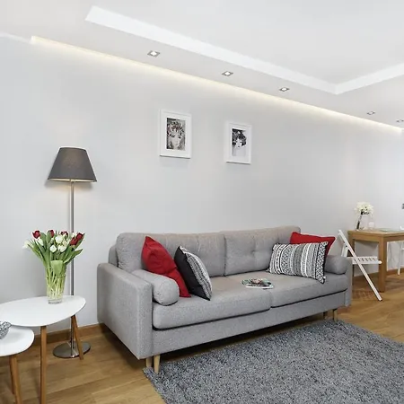 Apartment Powisle Solec Warsaw